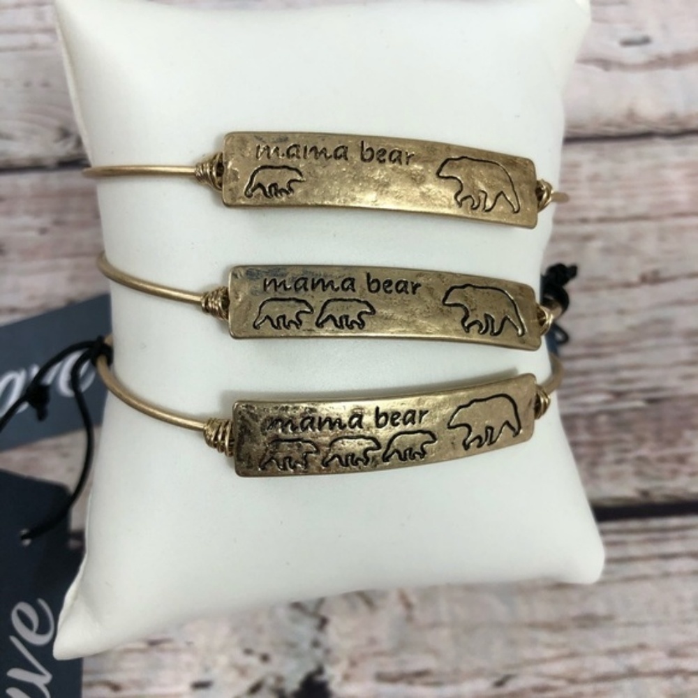 Mama Bear with Cubs‎ Bangle Bracelet